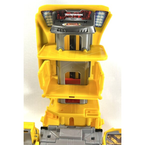 Transformers Bumblebee Micro Machines Autobot Action Playset - Picture 12 of 16